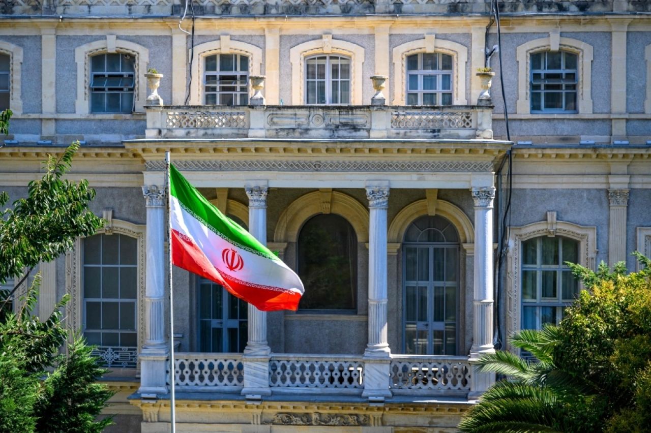 Nuclear vaahaka thakah Europge gaumuthakaai Iran eh meyzakah