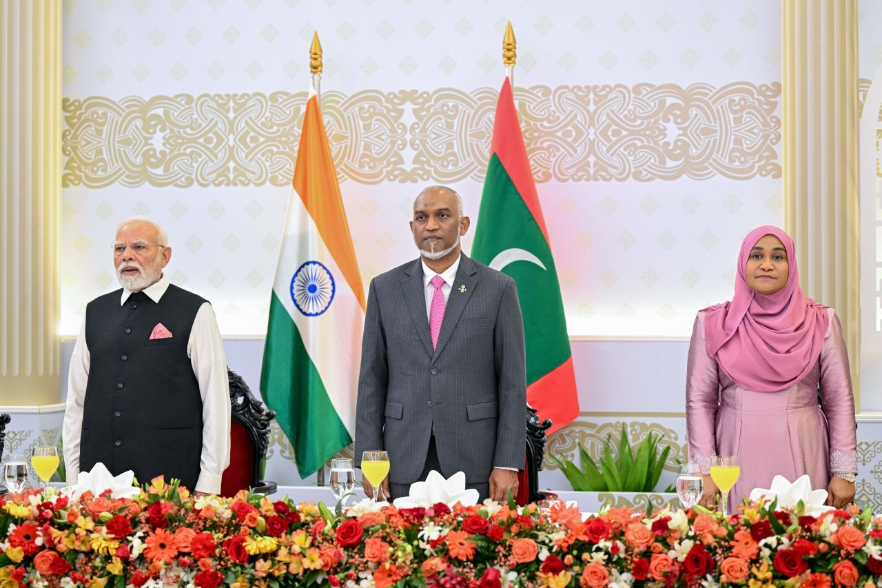 Modi ge sharafugai Raees ge dhekanbalun jaafatheh dhevvaifi 