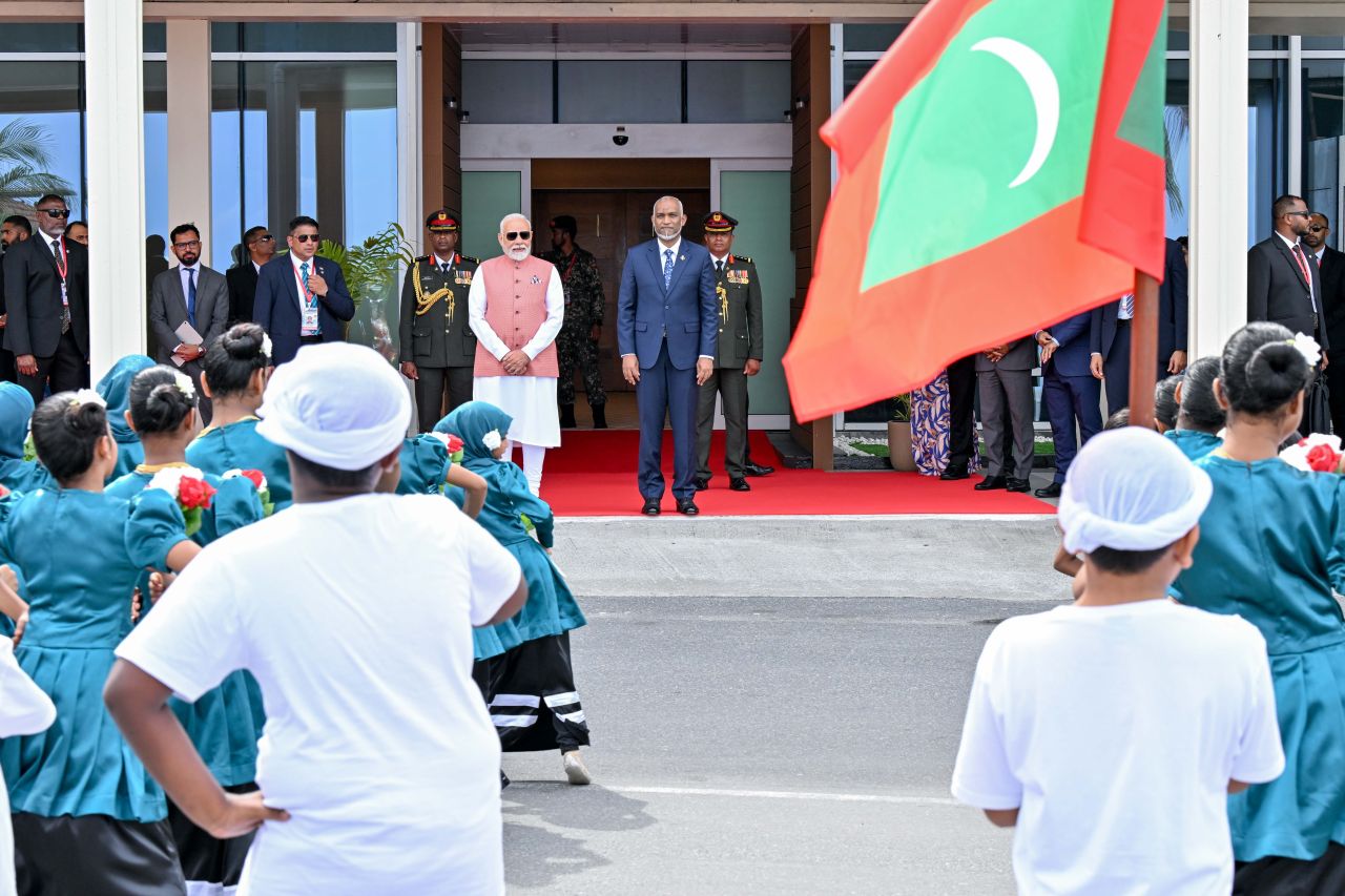 ފޮޓޯ: އިންޑިއާގެ ބޮޑުވަޒީރު މޯދީ ރާއްޖެ ވަޑައިގެންނެވުން 