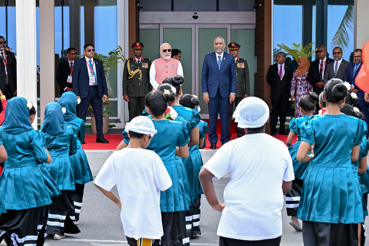 ފޮޓޯ: އިންޑިއާގެ ބޮޑުވަޒީރު މޯދީ ރާއްޖެ ވަޑައިގެންނެވުން 
