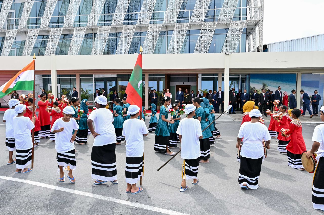 ފޮޓޯ: އިންޑިއާގެ ބޮޑުވަޒީރު މޯދީ ރާއްޖެ ވަޑައިގެންނެވުން 