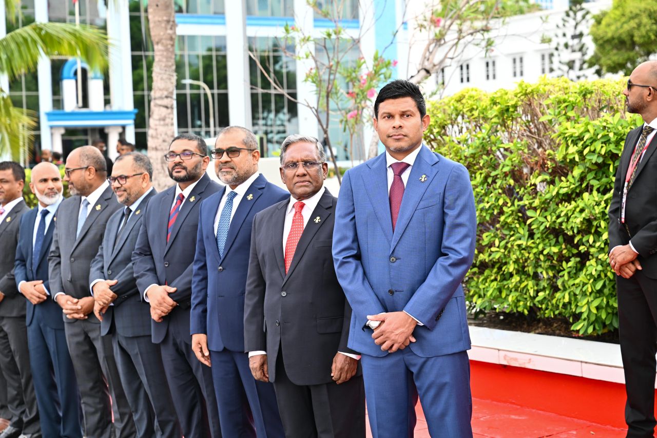 ފޮޓޯ: އިންޑިއާގެ ބޮޑުވަޒީރު މޯދީއަށް ރަސްމީގޮތުން މަރުހަބާ ދެންނެވުން 
