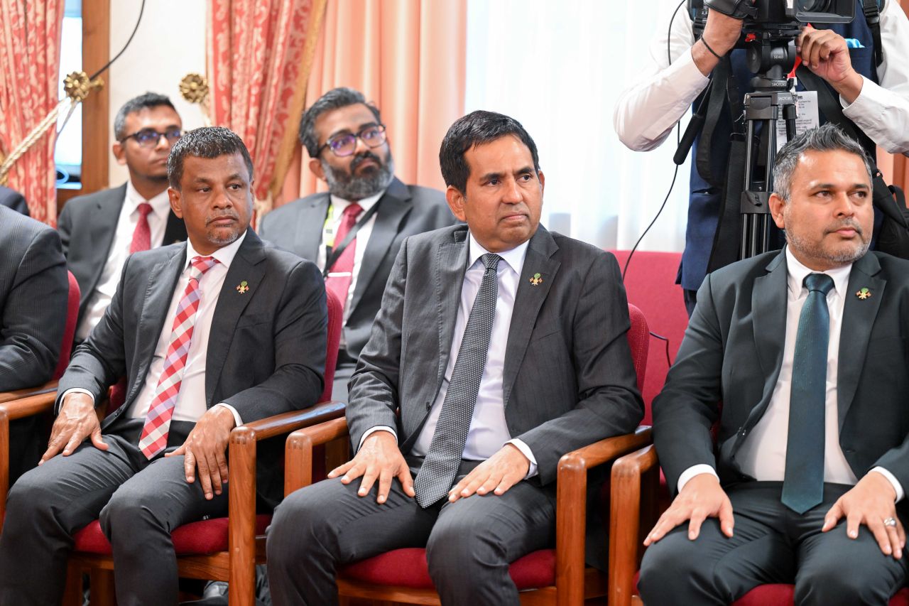 ފޮޓޯ: ރާއްޖެ އާއި އިންޑިއާއާ ދެމެދު މުހިންމު އަށް އެއްބަސްވުމެއްގައި ސޮއިކުރުން 