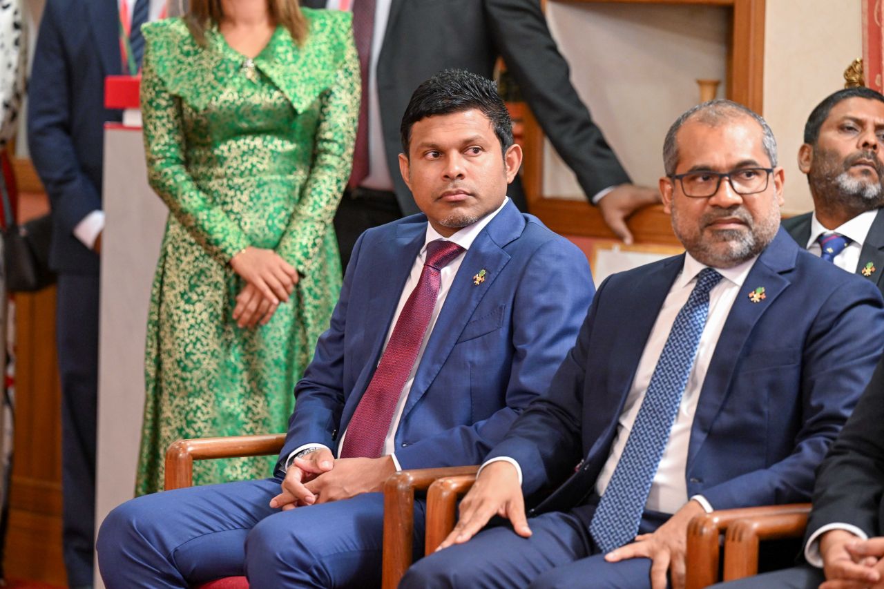 ފޮޓޯ: ރާއްޖެ އާއި އިންޑިއާއާ ދެމެދު މުހިންމު އަށް އެއްބަސްވުމެއްގައި ސޮއިކުރުން 