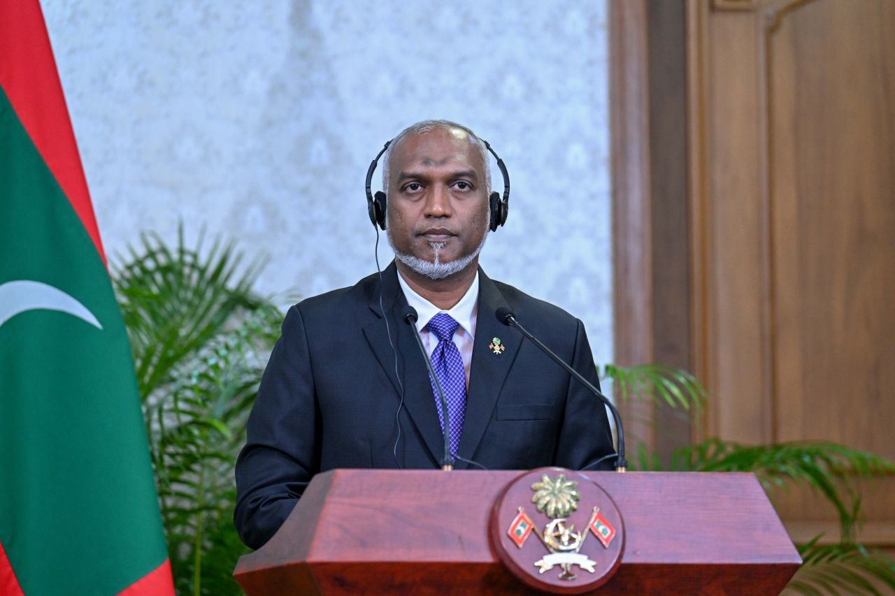 ފޮޓޯ: ރައީސް މުއިއްޒާއި މޯދީ، ގުޅިފައިވާ ބަޔާން ދެއްވުން 