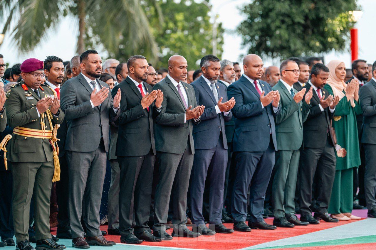 ވަން ފޮޓޯ: މިނިވަން ދުވަހުގެ ދިދަ ނެގުމުގެ ރަސްމިއްޔާތު