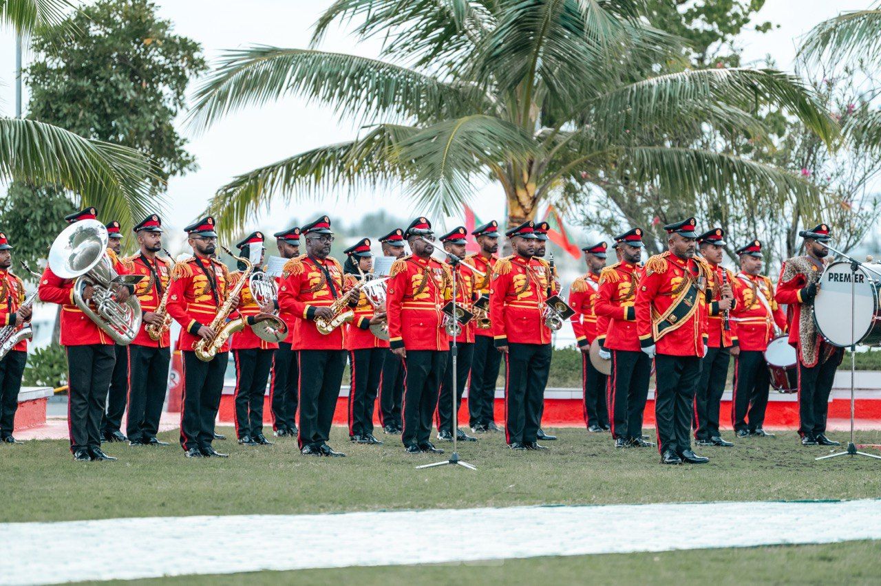 ވަން ފޮޓޯ: މިނިވަން ދުވަހުގެ ދިދަ ނެގުމުގެ ރަސްމިއްޔާތު