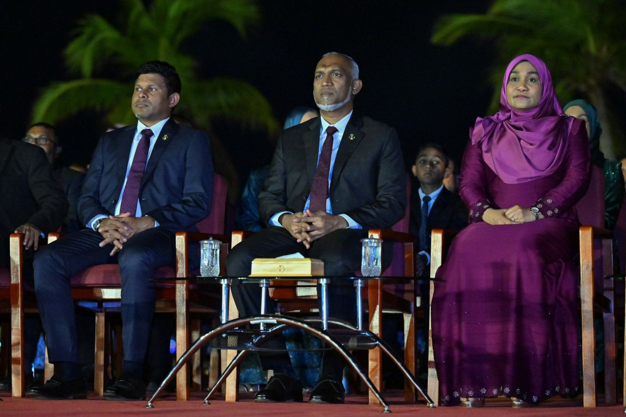 Aa terminal ge masakkathah Solih aai Yameen ah Raees Muizzu ge shukuru
