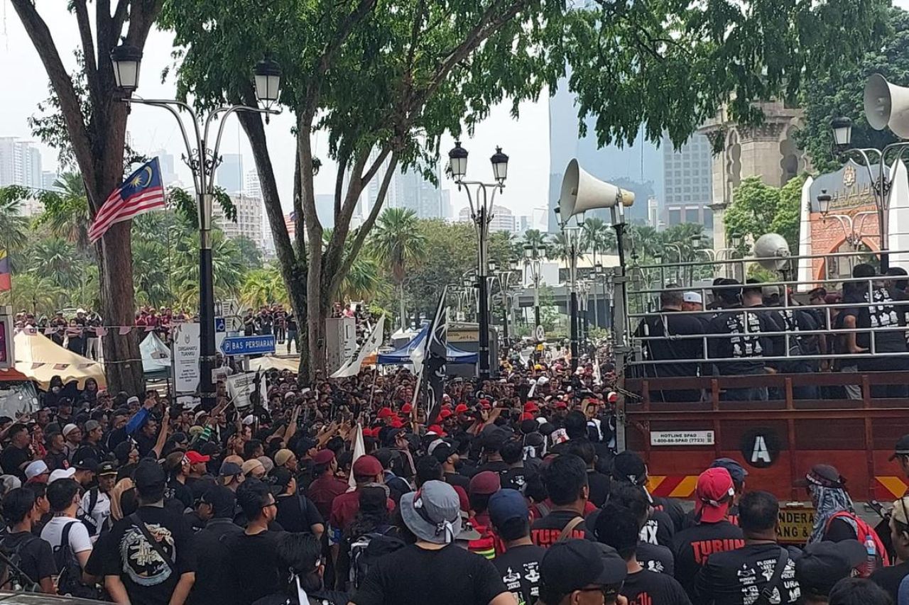 Malaysia boduvazeeruge isthiufaa ah govai muzaahara kuran fashaifi