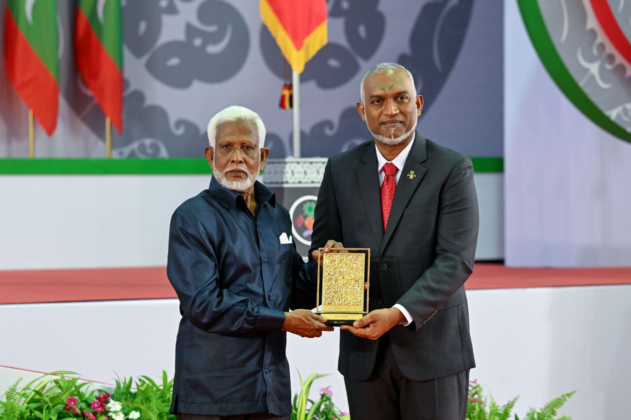 ފޮޓޯ: މިނިވަން ދުވަހުގެ ރަސްމީ ޖަލްސާ