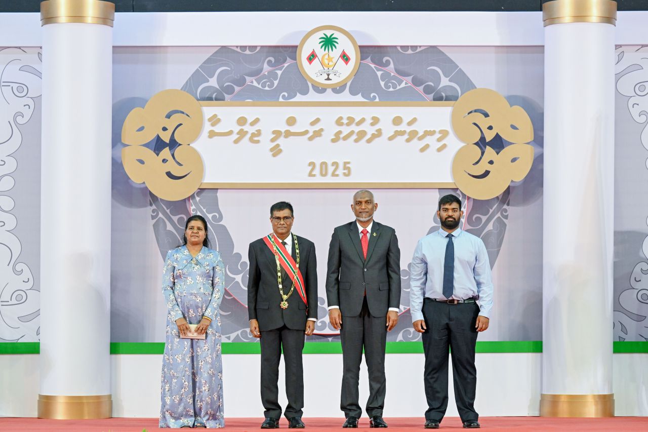 ފޮޓޯ: މިނިވަން ދުވަހުގެ ރަސްމީ ޖަލްސާ
