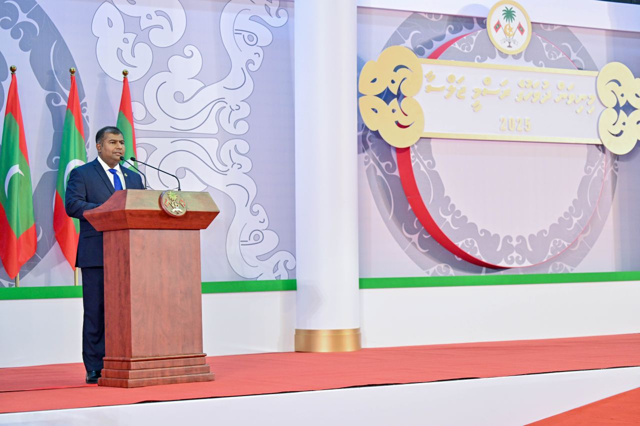 ފޮޓޯ: މިނިވަން ދުވަހުގެ ރަސްމީ ޖަލްސާ