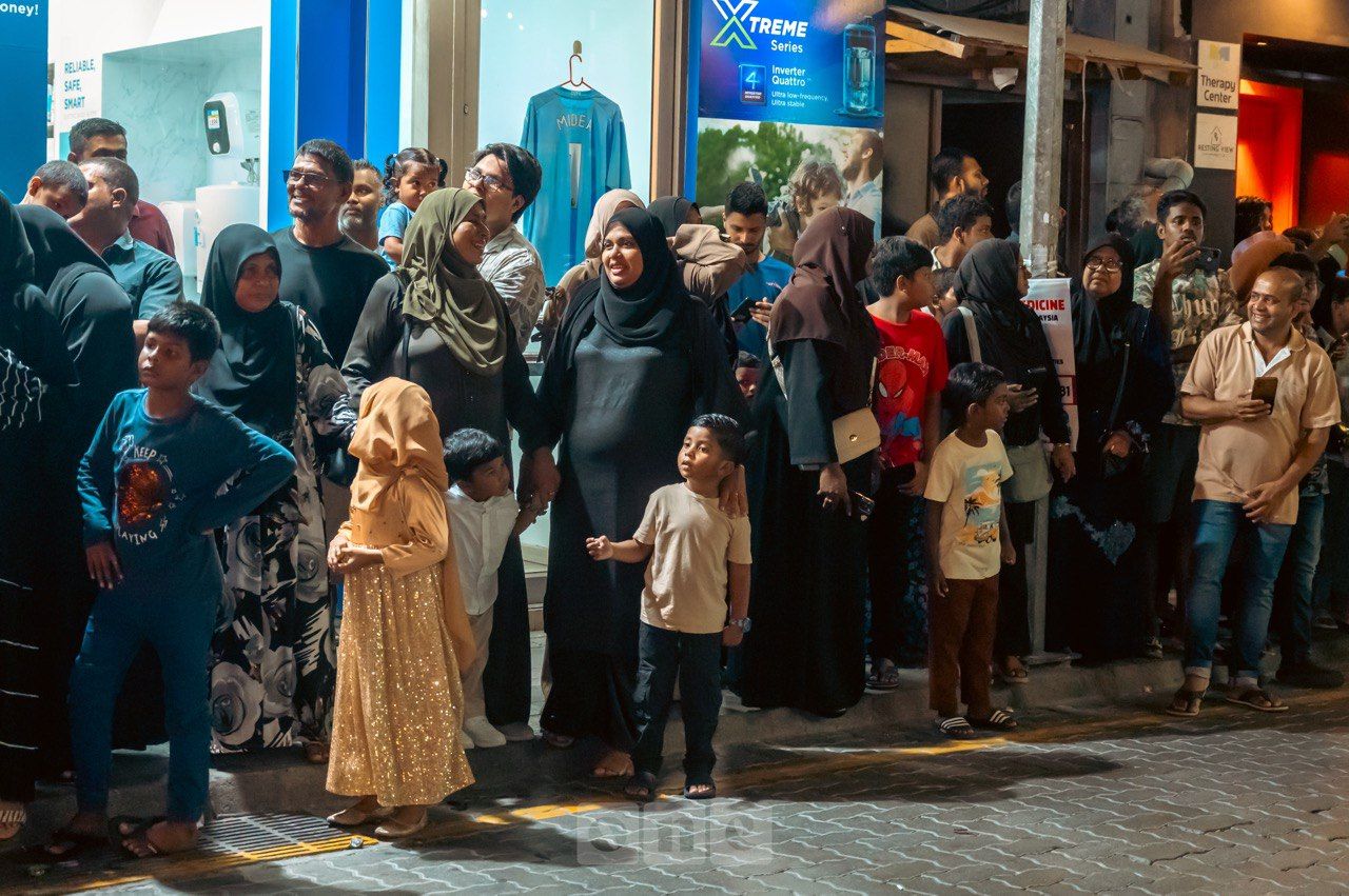 ވަން ފޮޓޯ: މާލޭގައި ކުރިއަށްގެންދިޔަ މިނިވަން ދުވަހުގެ ފުޅަނދުބުރު 