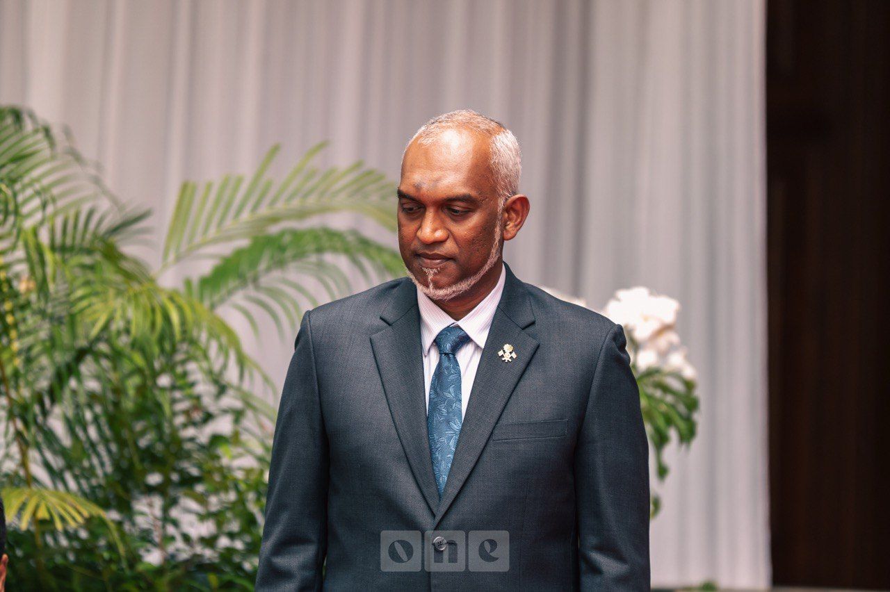 Pakistan ge minivan dhuvahuge thahuniya raees fonuvvaifi