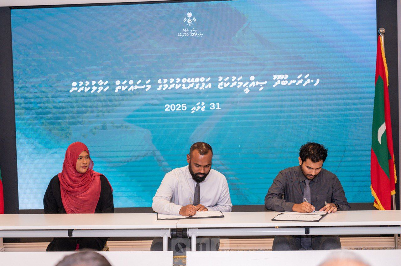 ވަން ފޮޓޯ: ހަ ރަށެއްގެ ސިއްހީ މަރުކަޒުގެ މަސައްކަތް ހަވާލުކުރުން 