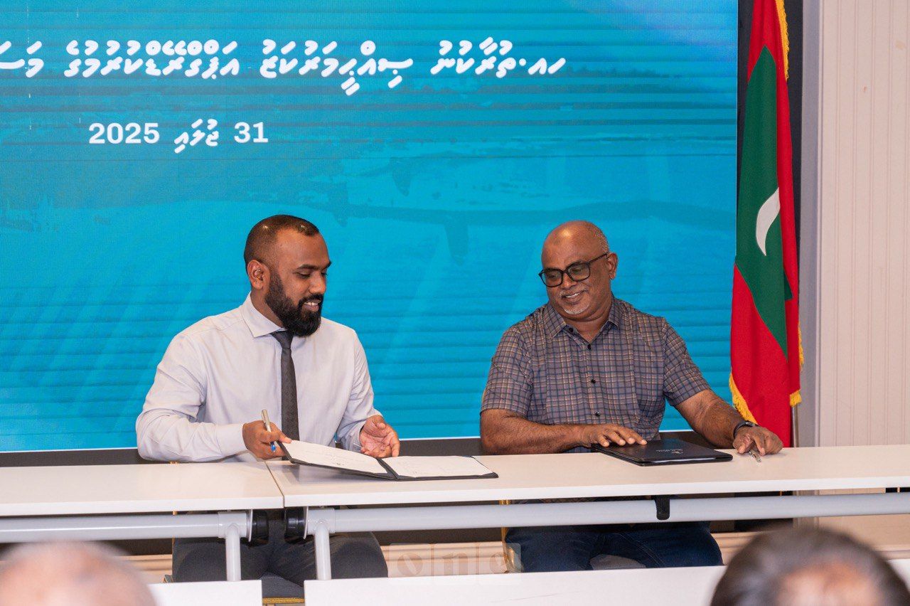 ވަން ފޮޓޯ: ހަ ރަށެއްގެ ސިއްހީ މަރުކަޒުގެ މަސައްކަތް ހަވާލުކުރުން 