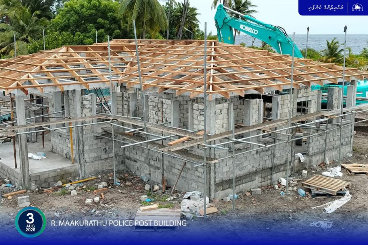 Maakurathu police post: Imaarathuge earthwork masahkaiy ninmaifi 