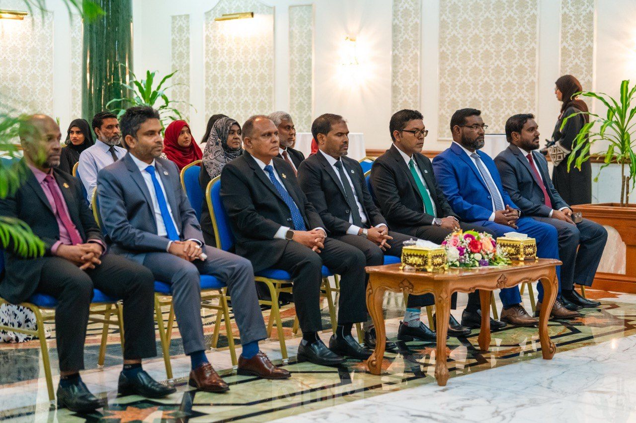ވަން ފޮޓޯ: ހައިކޯޓުގެ ފަނޑިޔާރުކަމަށް އަބްދުﷲ ޖަމީލު މޫސާ އައްޔަންކުރެއްވުން 