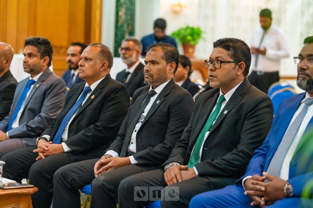 ވަން ފޮޓޯ: ހައިކޯޓުގެ ފަނޑިޔާރުކަމަށް އަބްދުﷲ ޖަމީލު މޫސާ އައްޔަންކުރެއްވުން 