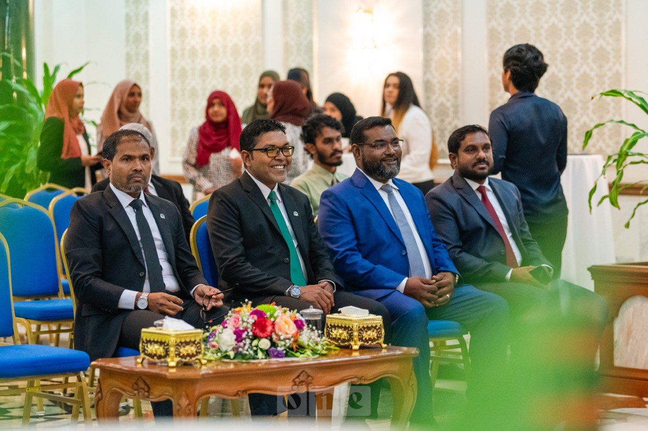 ވަން ފޮޓޯ: ހައިކޯޓުގެ ފަނޑިޔާރުކަމަށް އަބްދުﷲ ޖަމީލު މޫސާ އައްޔަންކުރެއްވުން 