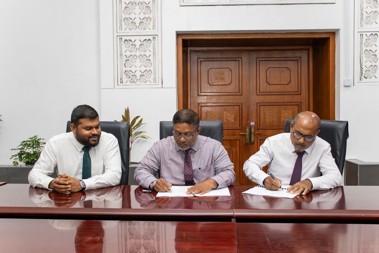 11 rashehge maguthah zamaanee fenvarah tharahgeekuran havaalu koffi  