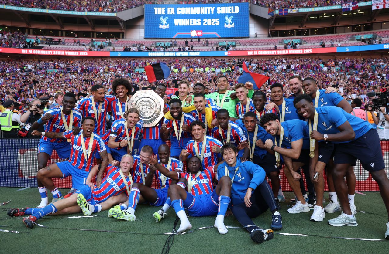 Liverpool balikoh, Palace in Community Shield kaamiyaabu koffi 