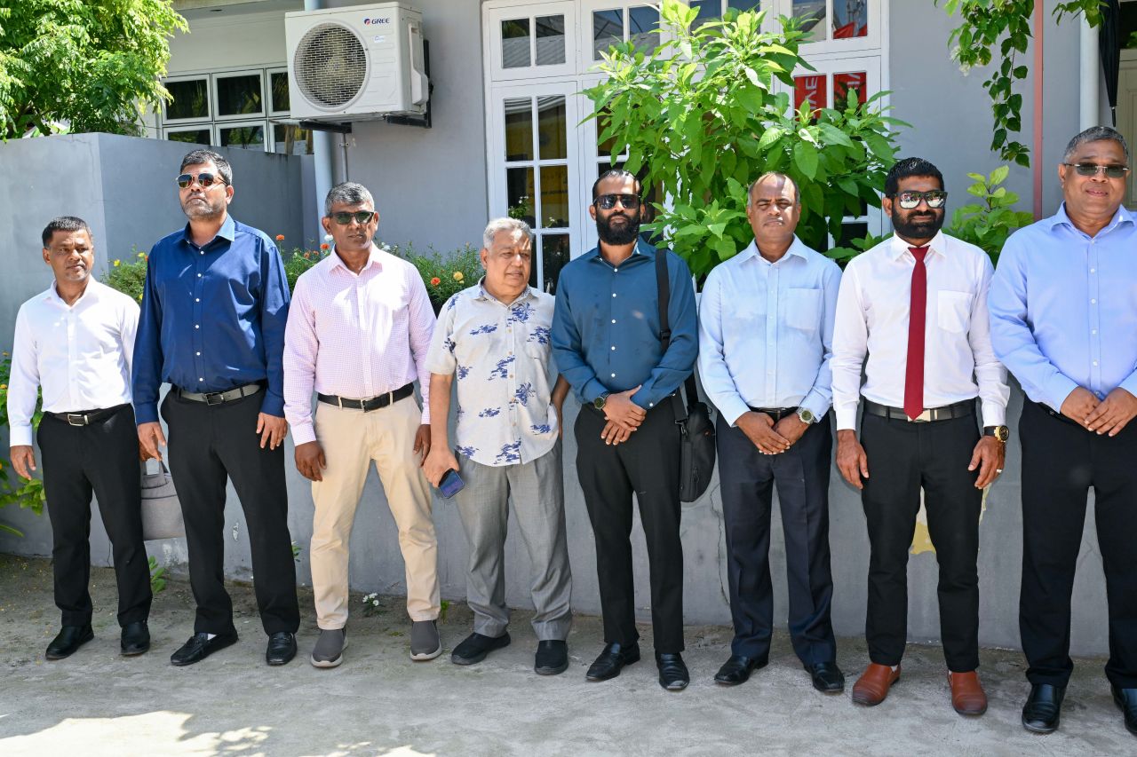 ފޮޓޯ: ރައީސް، ކަމަދޫގެ ބީއެމްއެލް އޭޓީއެމްގެ ހިދުމަތް އިފްތިތާހުކޮށްދެއްވުން 