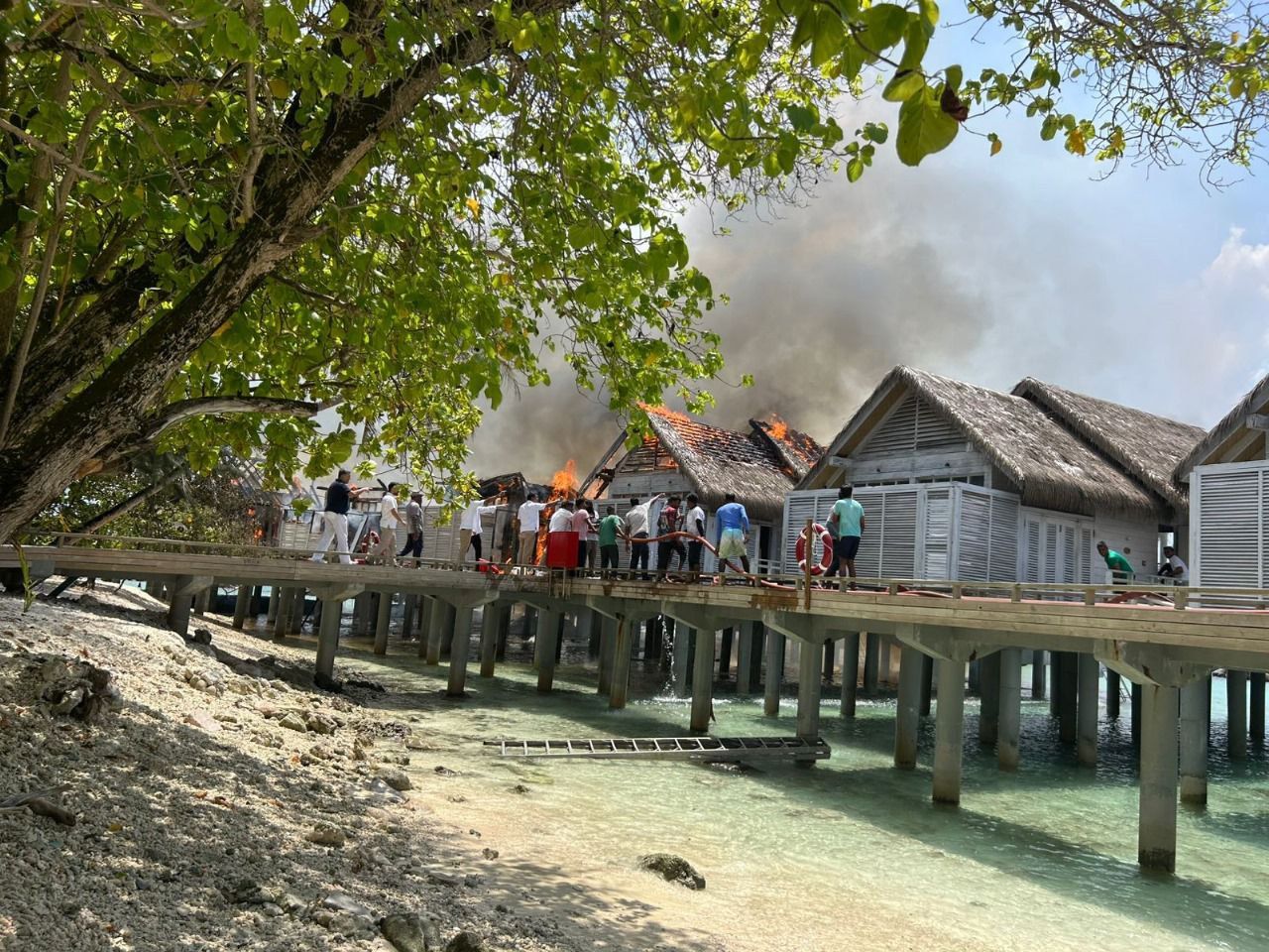 Resort ehge moodhu kotari ehgai roavehjje 
