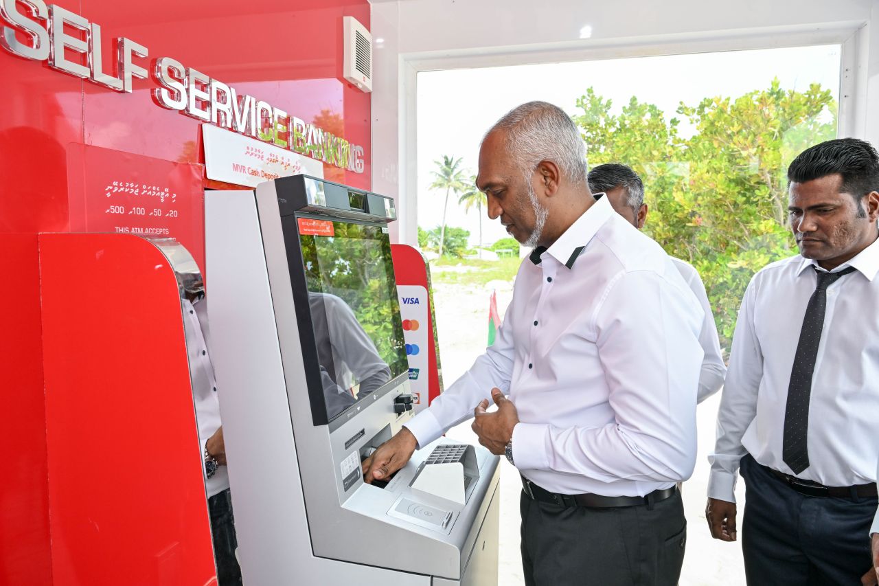 Hithaadhoo gai BML ATM ge hidhumaiy fashaifi