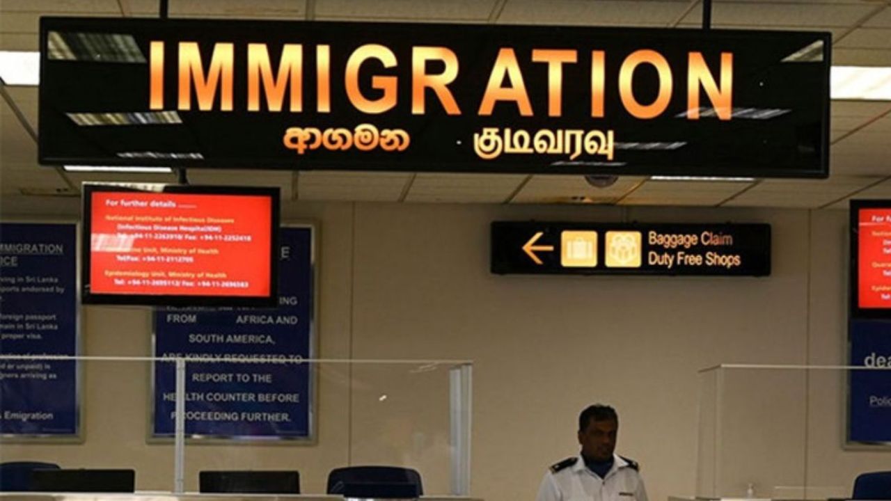 Cyber fraud hingaa China ge 5 meehaku Lanka in deport kohffi