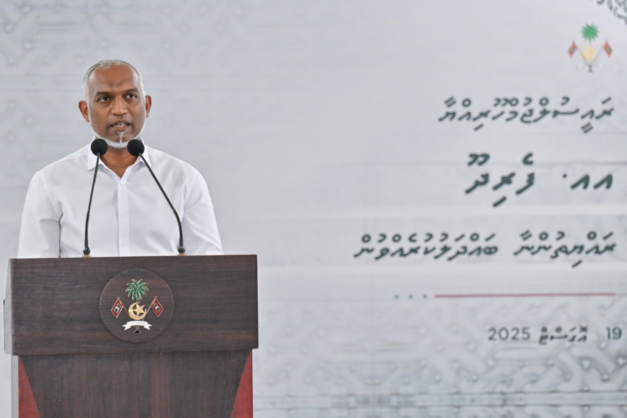 ފޮޓޯ: ރައީސް އއ. ފެރިދުއަށް ވަޑައިގެންނެވުން 