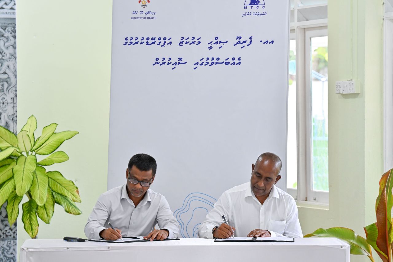 ފޮޓޯ: ރައީސް އއ. ފެރިދުއަށް ވަޑައިގެންނެވުން 