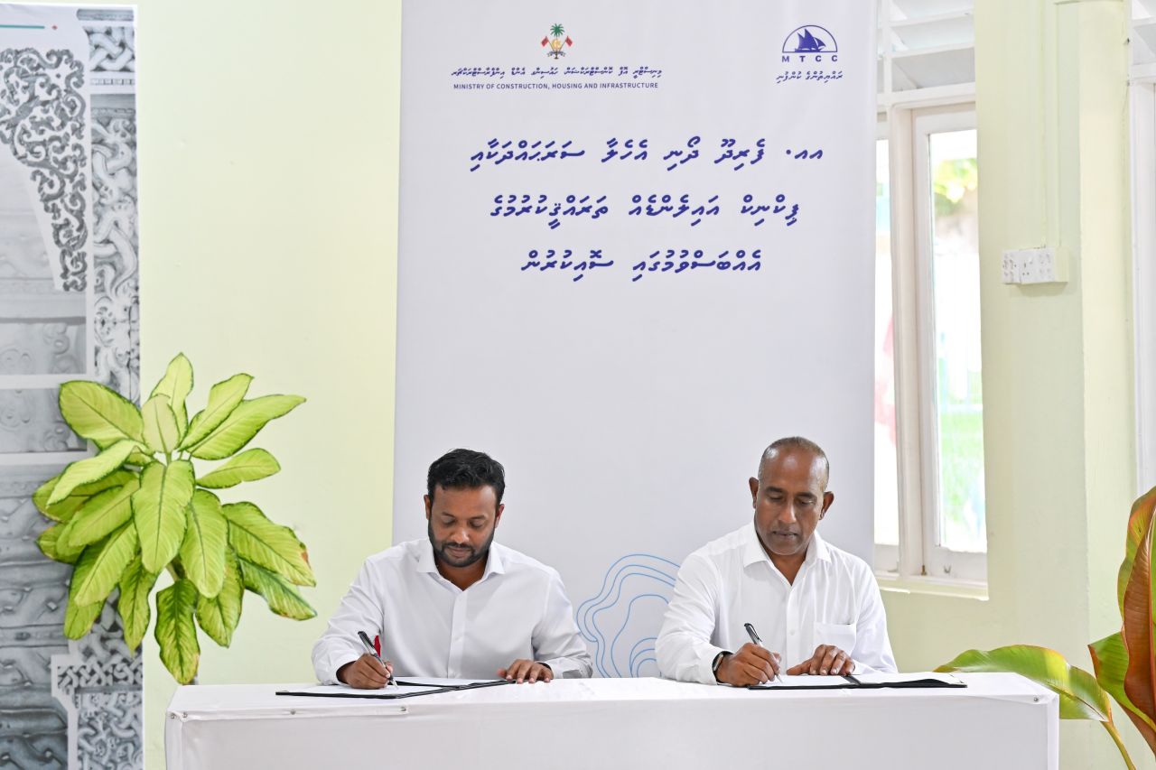 ފޮޓޯ: ރައީސް އއ. ފެރިދުއަށް ވަޑައިގެންނެވުން 