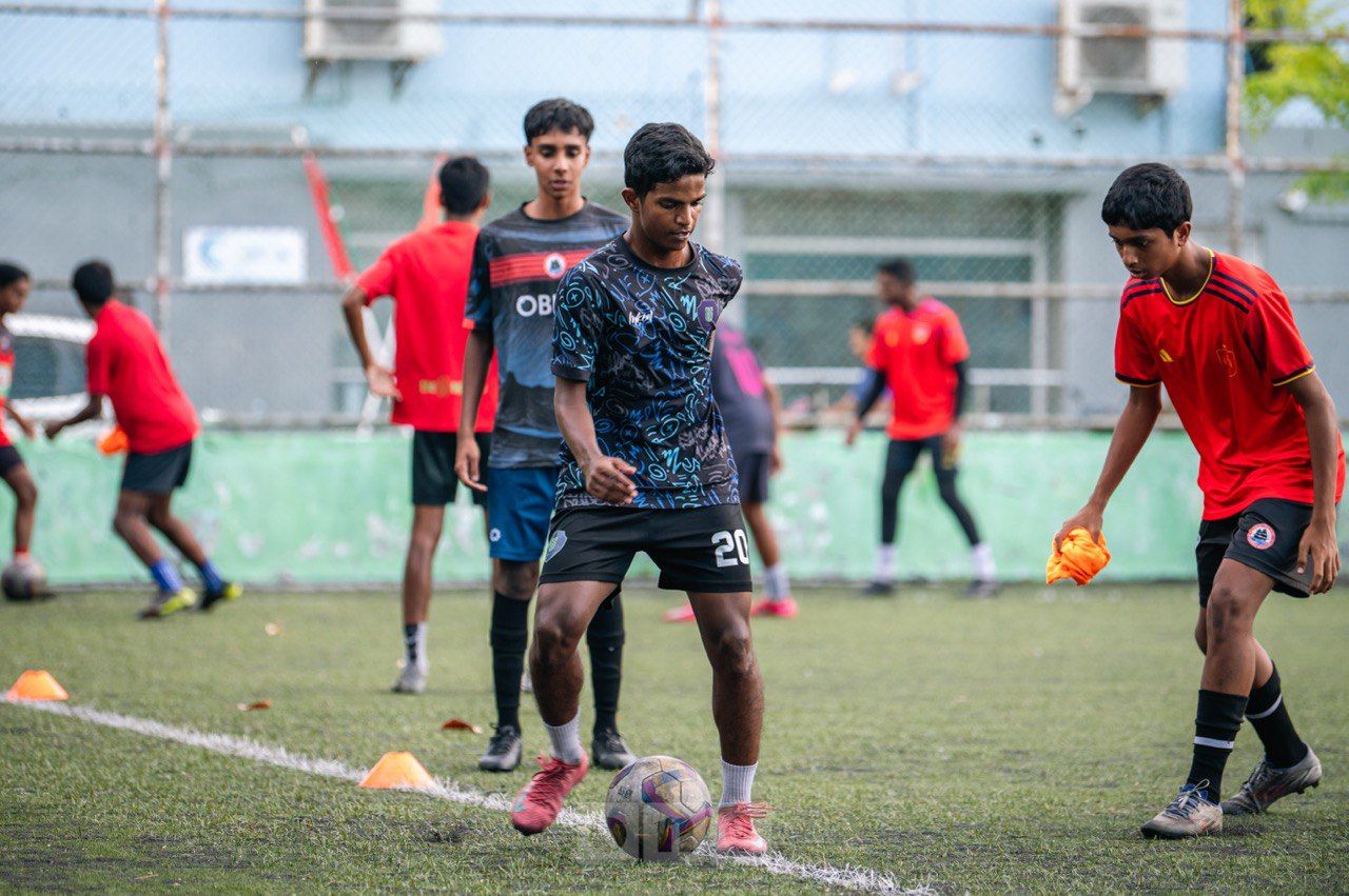 ވަން ފޮޓޯ: 17 އަހަރުން ދަށުގެ ގައުމީ ޓީމުގެ އޯޕަން ޓްރިއަލްސް