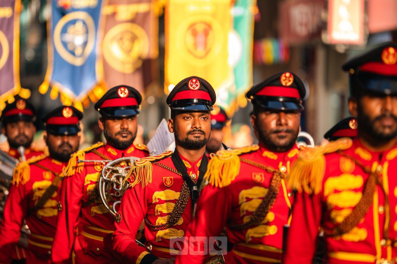 ވަން ފޮޓޯ: ގައުމީ ދުވަހުގެ ޕެރޭޑް
