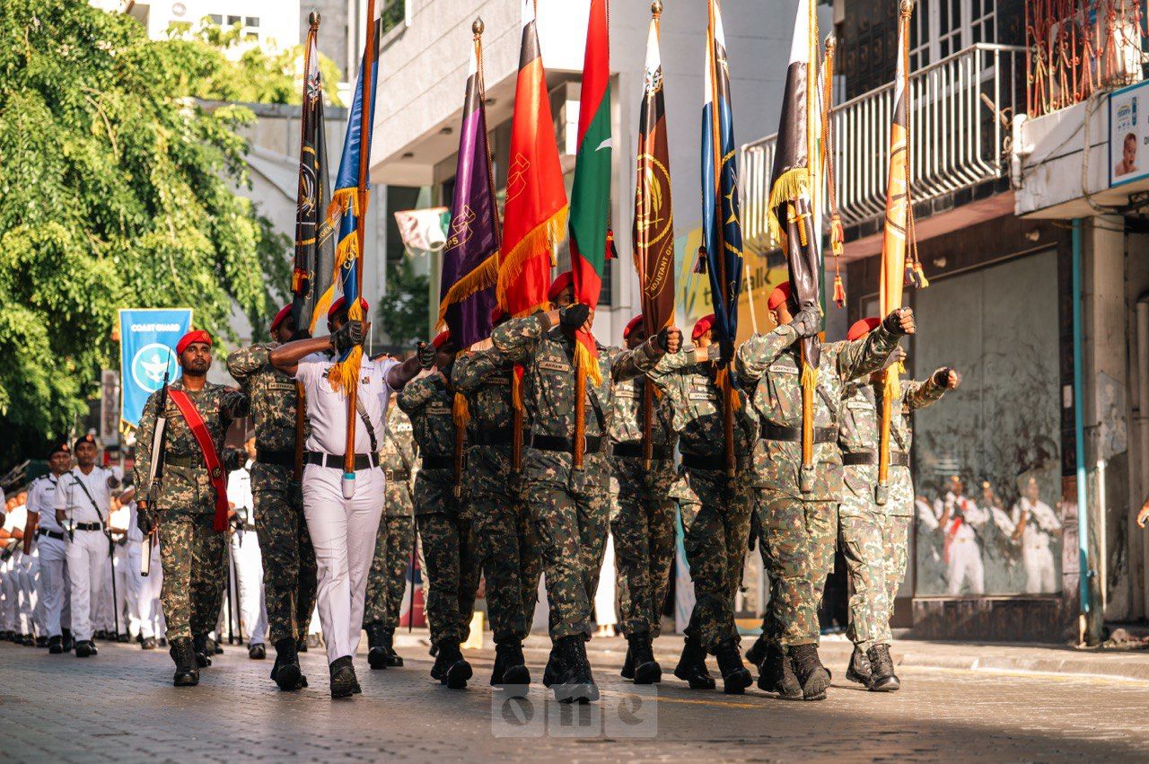 ވަން ފޮޓޯ: ގައުމީ ދުވަހުގެ ޕެރޭޑް