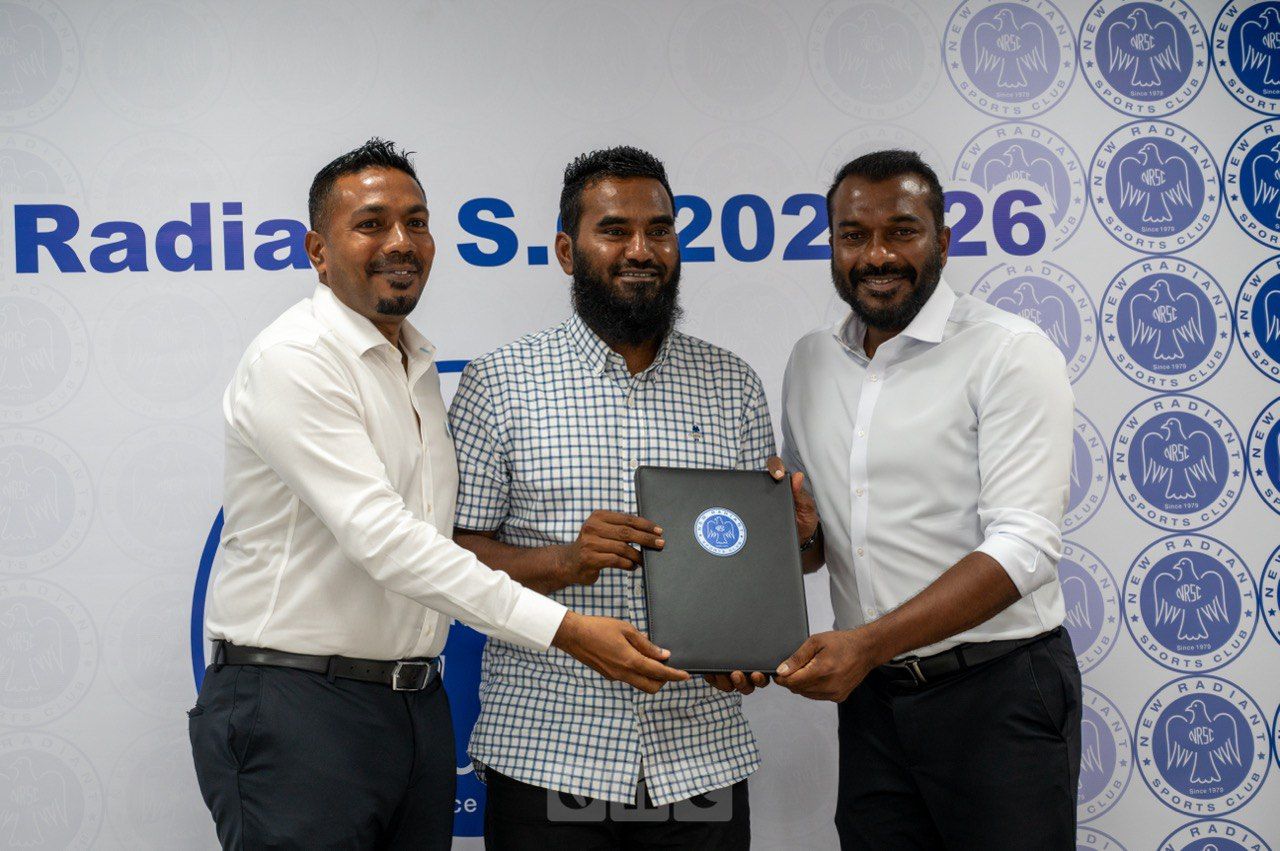 ވަން ފޮޓޯ: ނިއު ރޭޑިއަންޓްގެ ސްކޮޑު ވަރުގަދަކޮށް، އާ ސީޒަނަށް ބޮޑެތި ޓްރާންސްފާތަކެއް