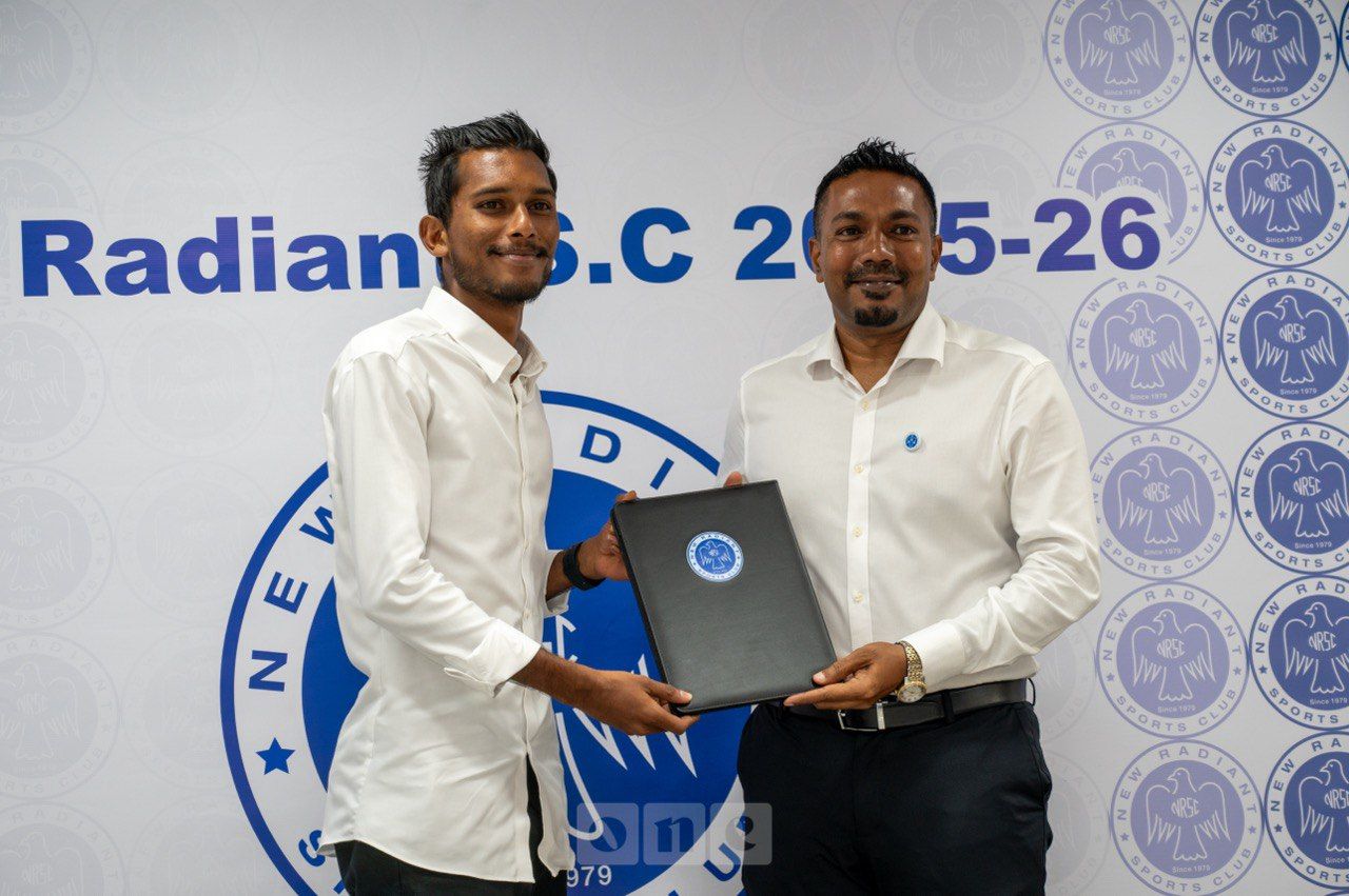 ވަން ފޮޓޯ: ނިއު ރޭޑިއަންޓްގެ ސްކޮޑު ވަރުގަދަކޮށް، އާ ސީޒަނަށް ބޮޑެތި ޓްރާންސްފާތަކެއް