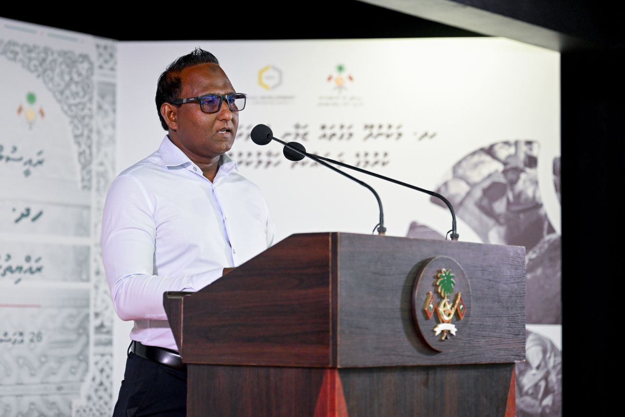 ފޮޓޯ: ރައީސް، މަކުނުދޫ ރައްޔިތުންނާ ބައްދަލުކުރެއްވުން