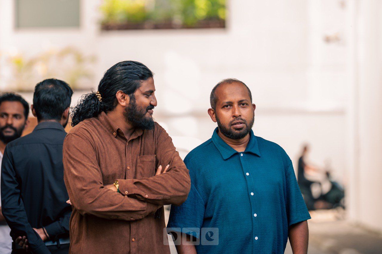  ވަން ފޮޓޯ: މީޑިއާ ކޮމިޝަން ބިލާ ދެކޮޅަށް ނޫސްވެރިން މުޒާހަރާއަށް 