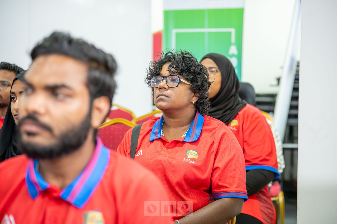 ވަން ފޮޓޯ: ރާއްޖޭގައި ކެރަމް ވޯލްޑް ކަޕް ބޭއްވުމަށް އިއުލާނުކުރުން