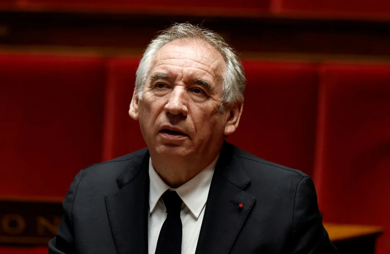 France ge PM Bayrou ge ithubaaru neiy kamah faaskoffi, sarukaarah nimumeh 