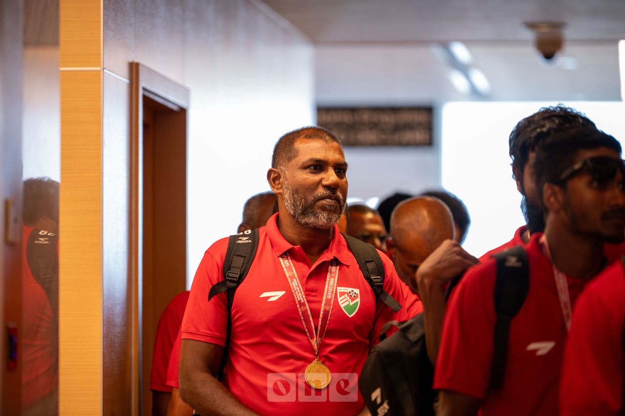 ވަން ފޮޓޯ: ސައުތު އޭޝިއަން ސުޕަކަޕް ކާމިޔާބުކޮށް، އުފާފާޅުކުރުން