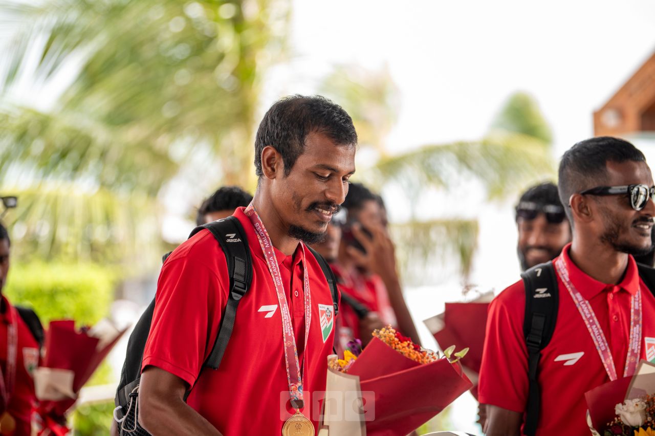 ވަން ފޮޓޯ: ސައުތު އޭޝިއަން ސުޕަކަޕް ކާމިޔާބުކޮށް، އުފާފާޅުކުރުން