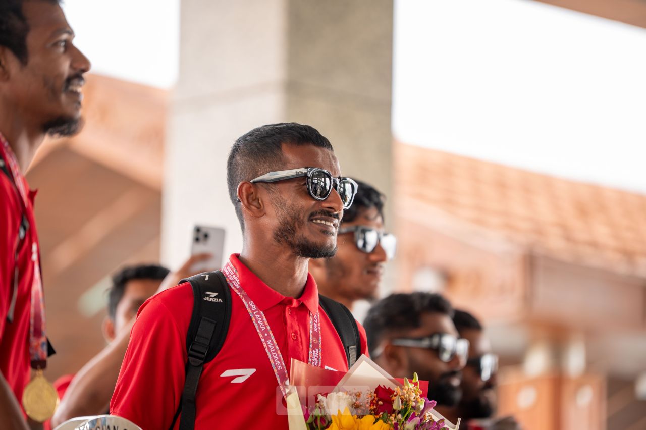 ވަން ފޮޓޯ: ސައުތު އޭޝިއަން ސުޕަކަޕް ކާމިޔާބުކޮށް، އުފާފާޅުކުރުން