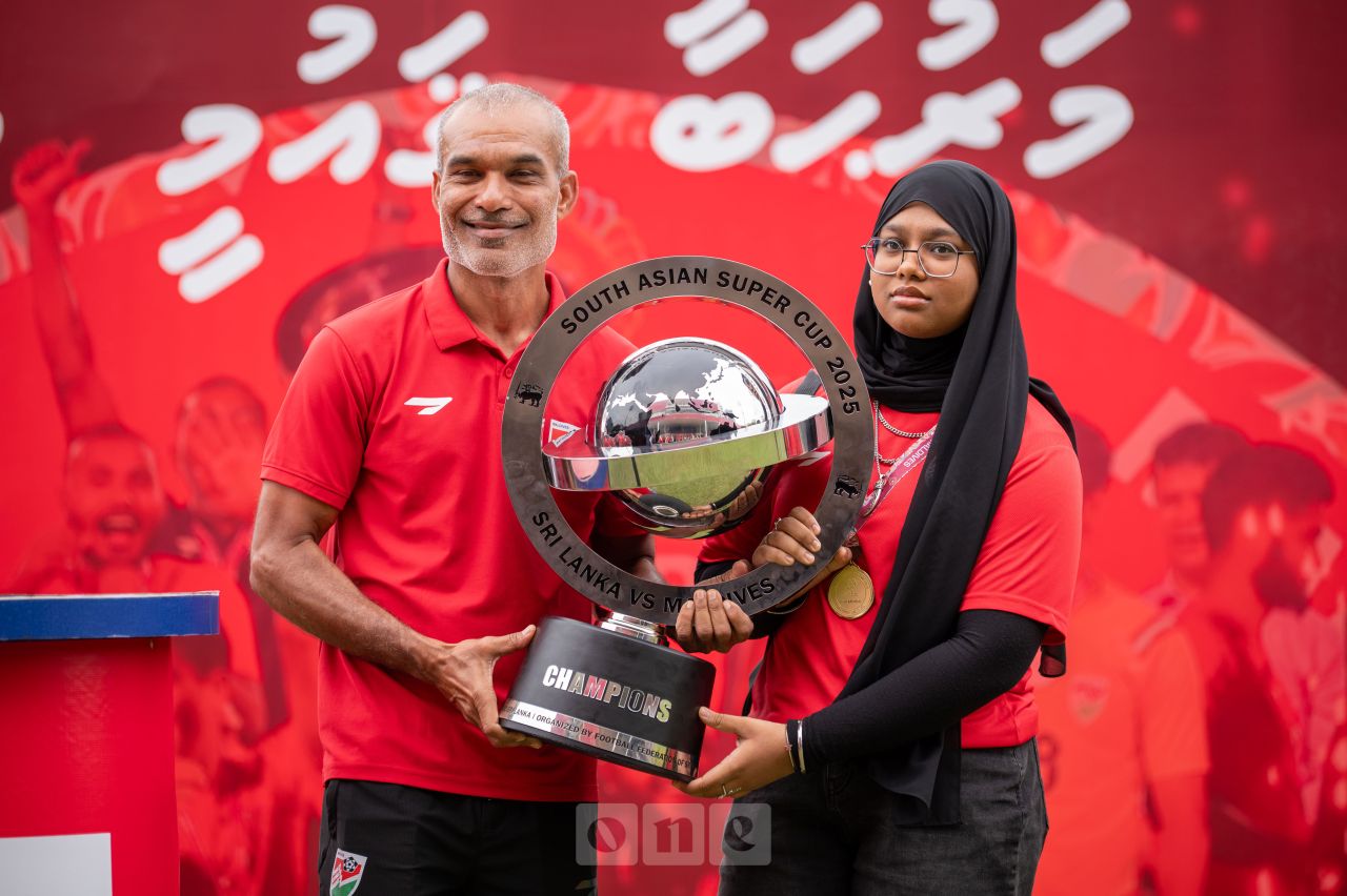 ވަން ފޮޓޯ: ސައުތު އޭޝިއަން ސުޕަކަޕް ކާމިޔާބުކޮށް، އުފާފާޅުކުރުން