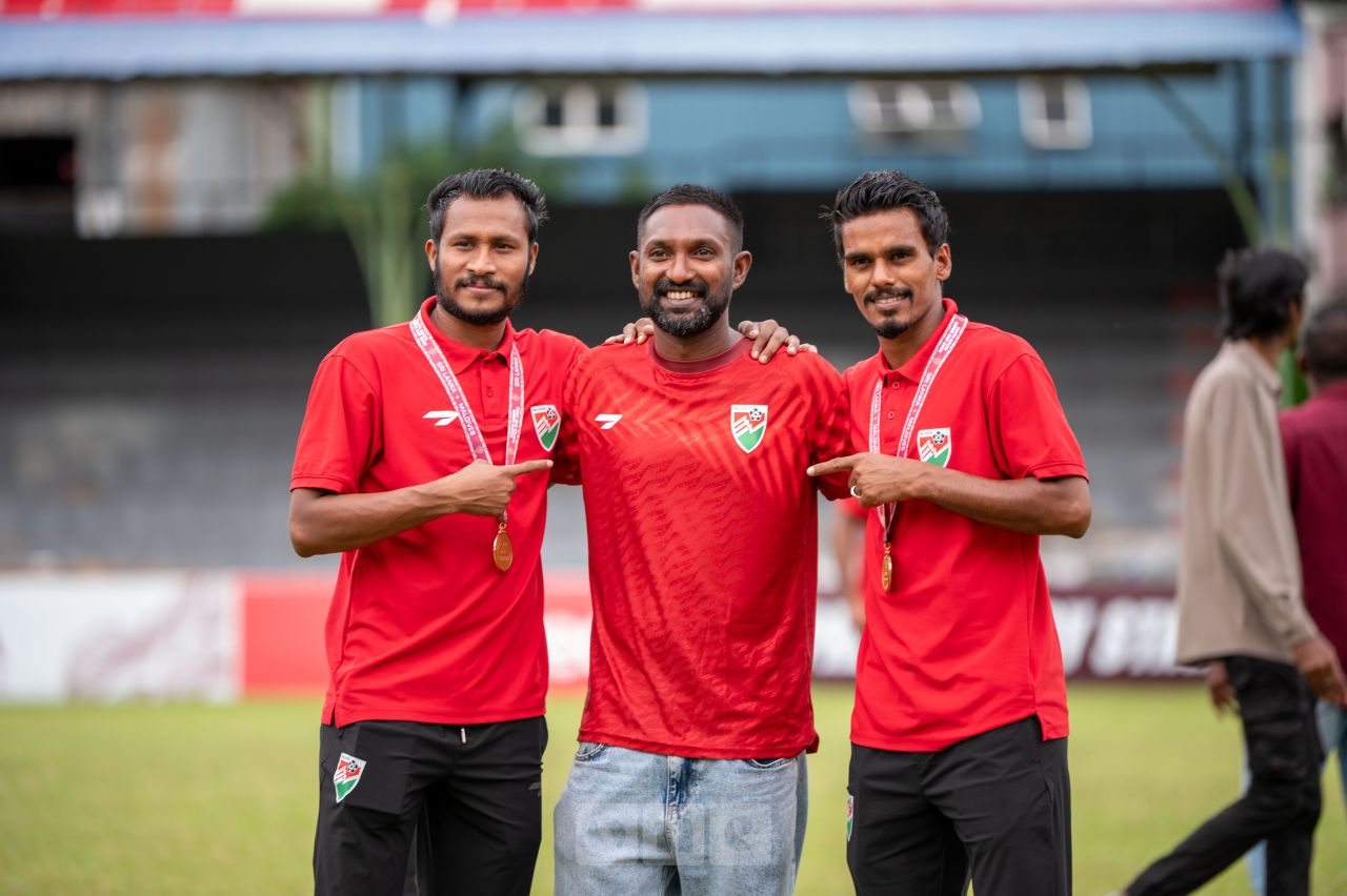 ވަން ފޮޓޯ: ސައުތު އޭޝިއަން ސުޕަކަޕް ކާމިޔާބުކޮށް، އުފާފާޅުކުރުން
