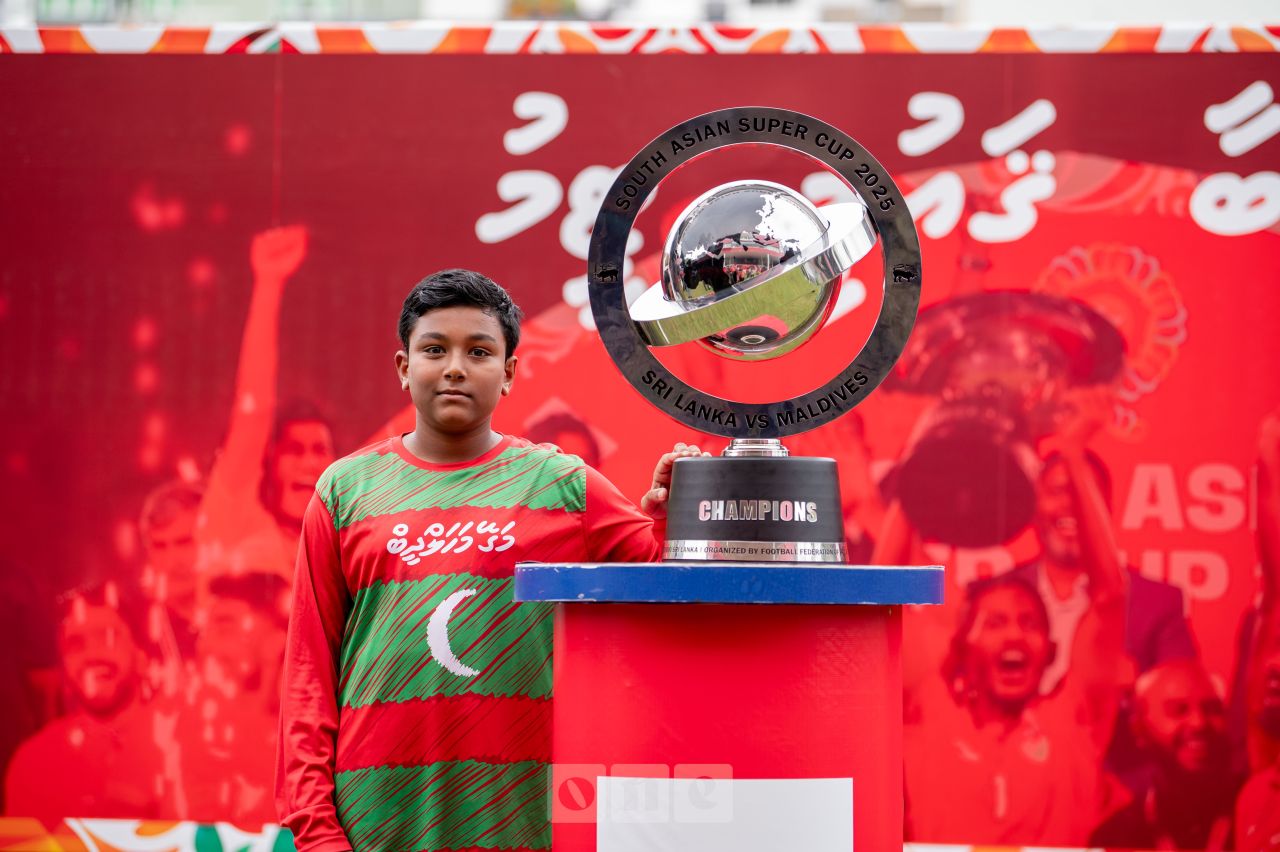 ވަން ފޮޓޯ: ސައުތު އޭޝިއަން ސުޕަކަޕް ކާމިޔާބުކޮށް، އުފާފާޅުކުރުން