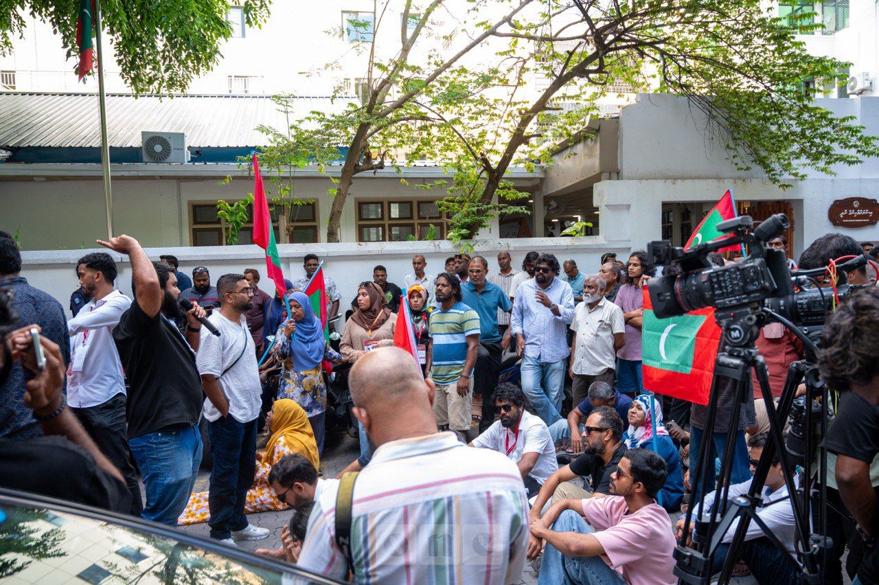 Media bill Raees thasdheegu kurahvaifi