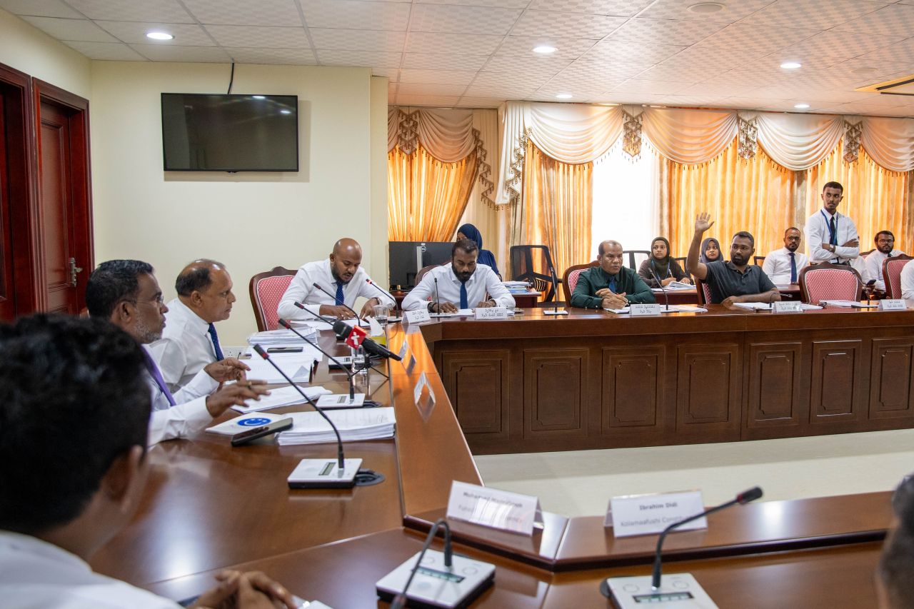 Thalhumun beyru kurumun Meekaail ge 2 islaahu hushaeh neylhunu